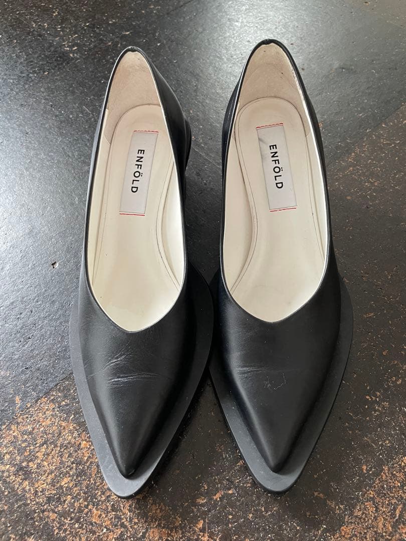 ENFÖLD ブラック レザー パンプス　the formal エンフォルド38