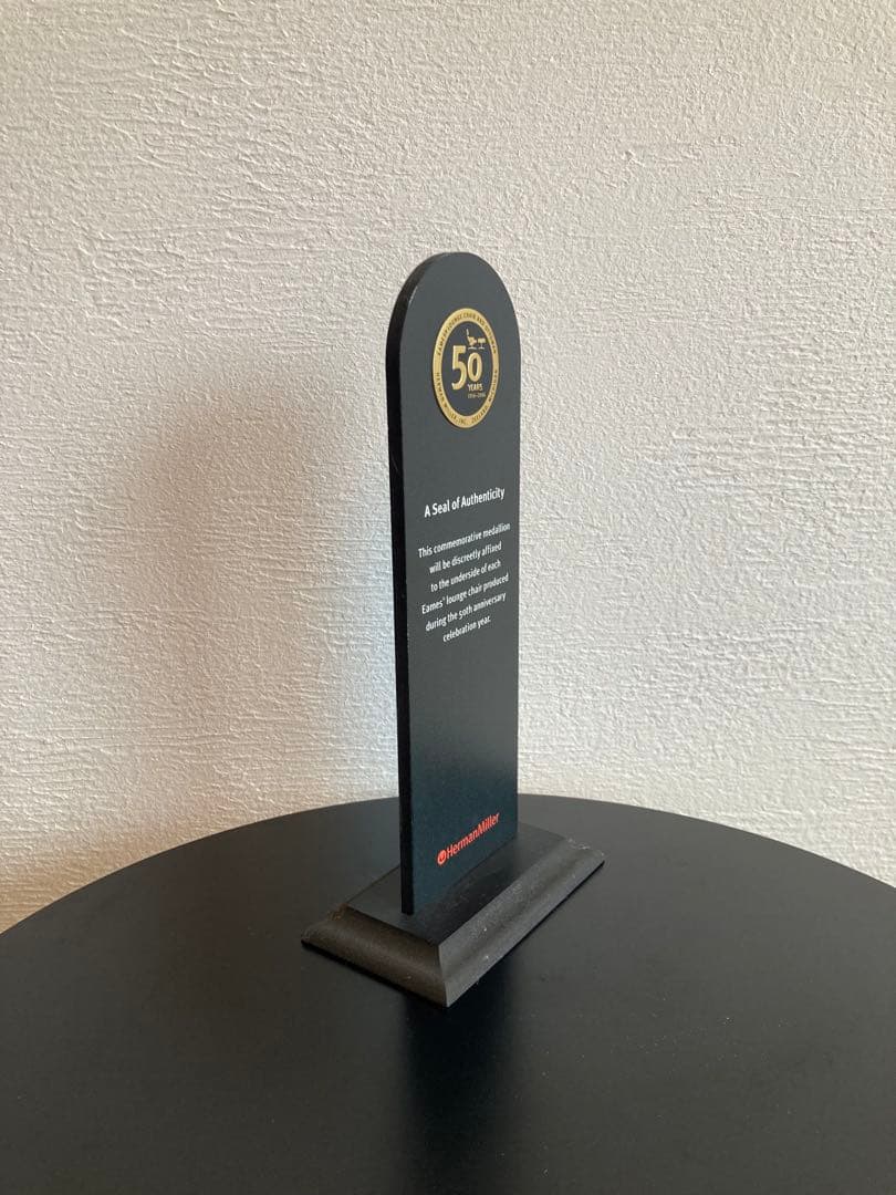 【激レア】Herman Miller イームズラウンジチェア50周年記念プレート