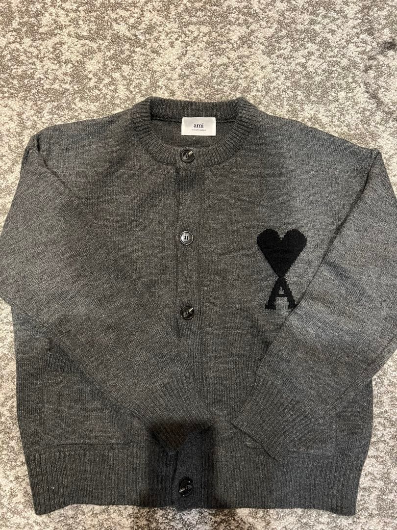 新品未使用✨AMI PARIS ハート刺繍 ニットカーディガン　グレー　M