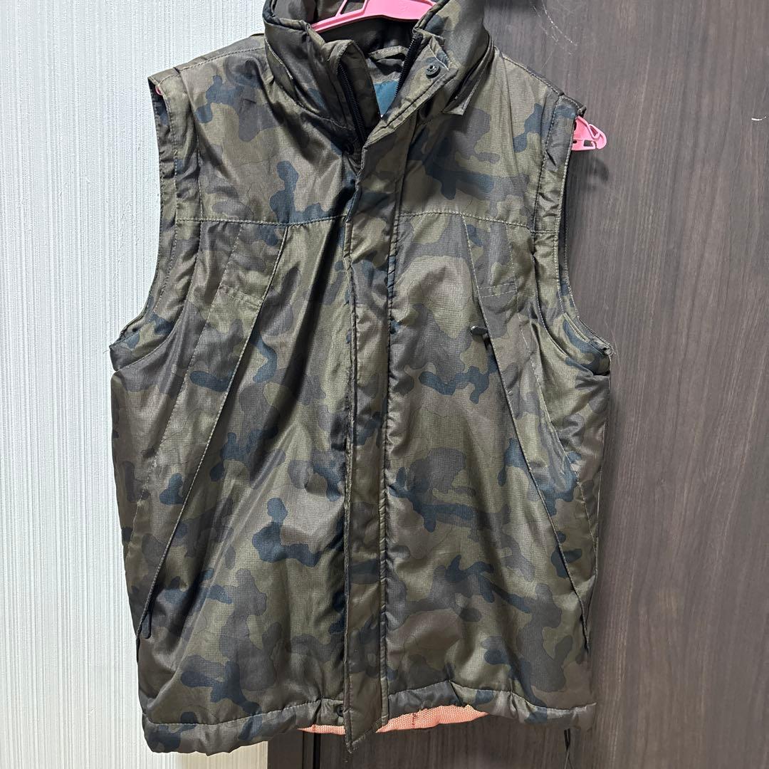 迷彩ダウンベスト　ショート丈