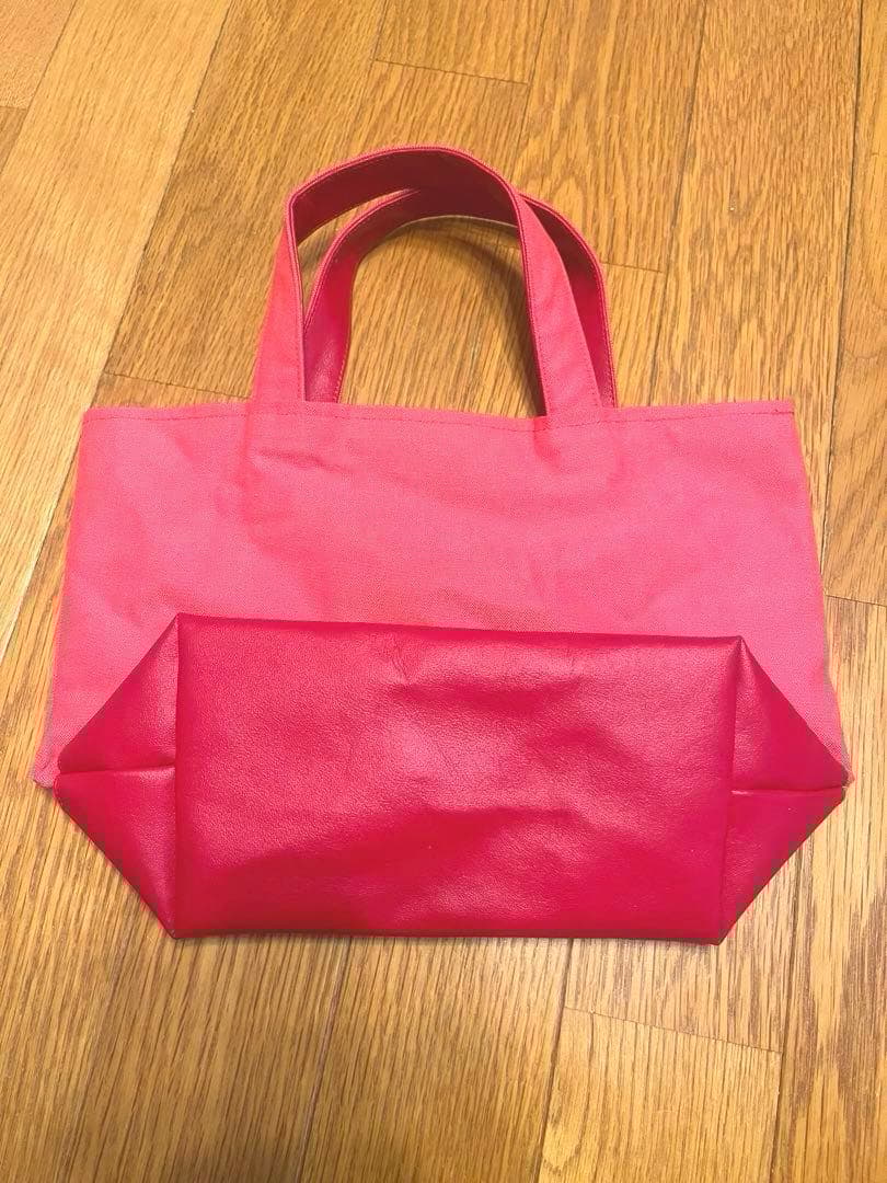 ファミリア手刺繍デニムバッグ　ぷりん❤️