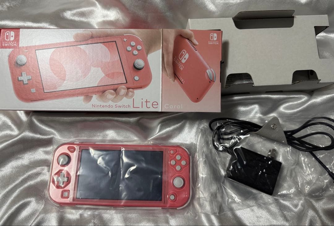 Switch lite コーラル