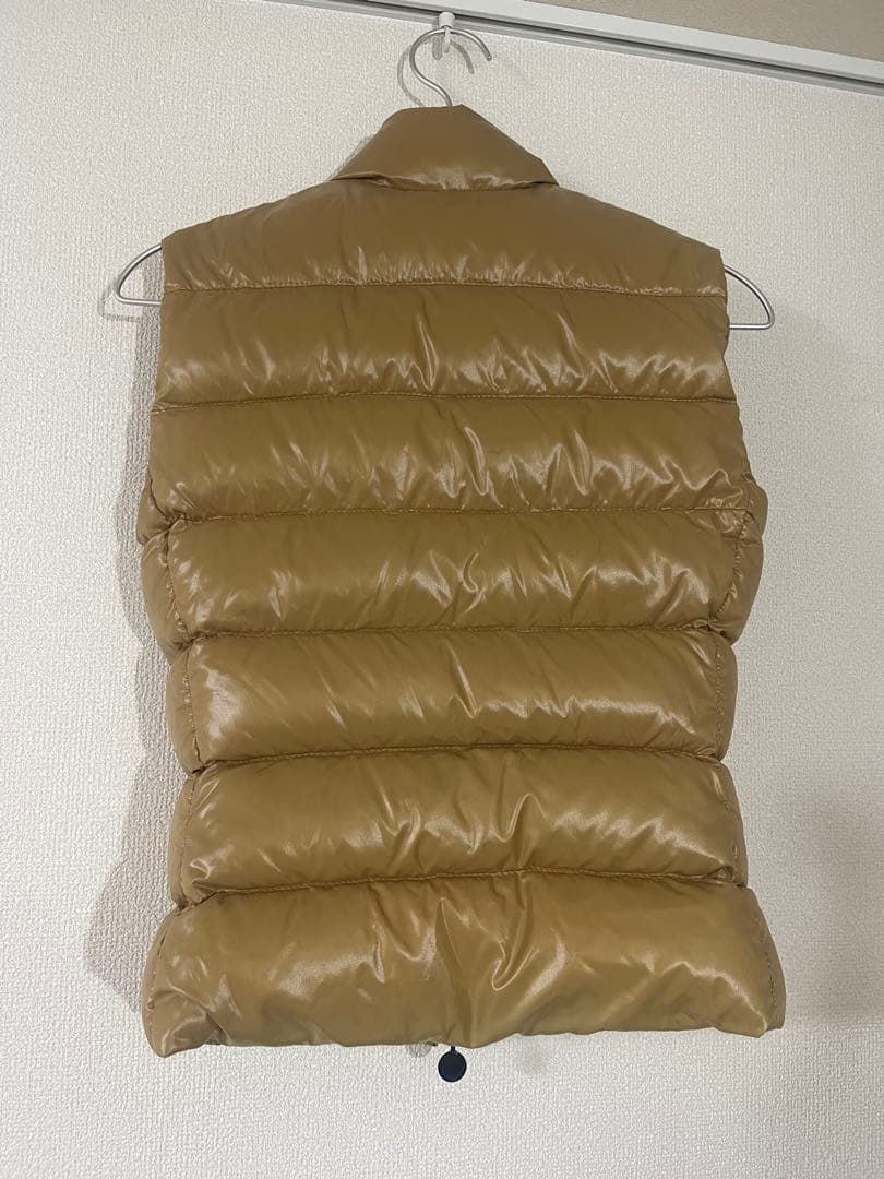 の*ん様 美品　モンクレール ダウンベスト　レディース　キッズ