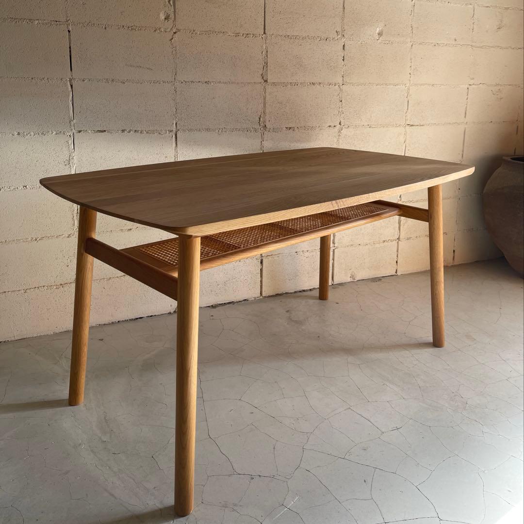 美品　unico SOLK ソルク ダイニングテーブル　オーク無垢　ラタン棚板
