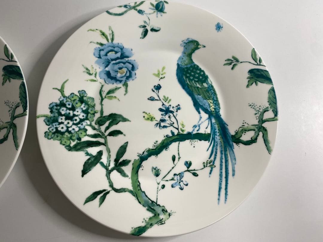 《ウェッジウッド》シノワズリ ホワイト プレート23ｃｍ ２枚