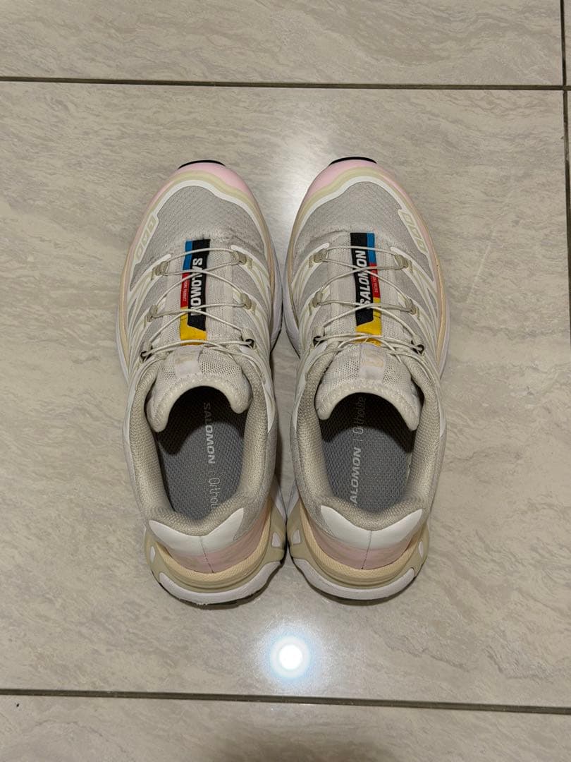 Salomon ランニングシューズ ホワイト/ピンク 24cm