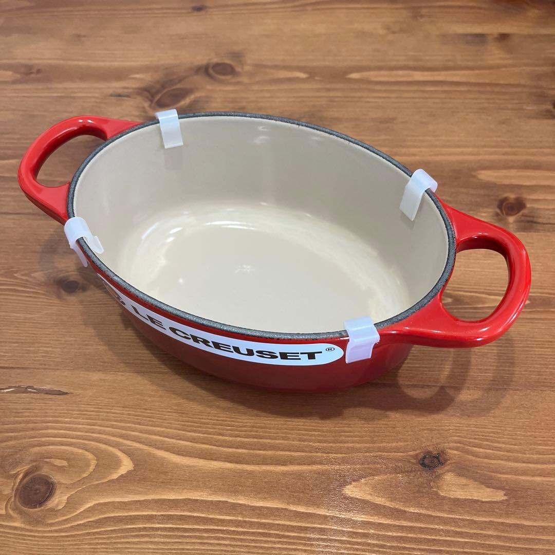 【ながちゃん　新品・未使用】LE CREUSET シグニチャー　ココット