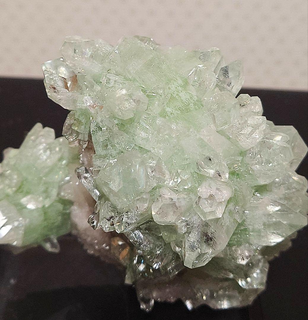 希少なグリーンアポフィライト 魚眼石 キラキラ