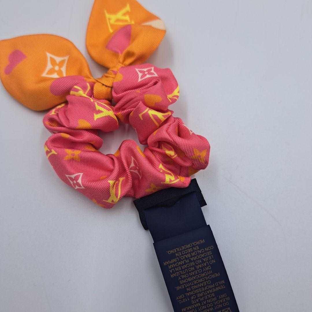 Louis Vuitton ルイヴィトンハート柄リボンシュシュM79104