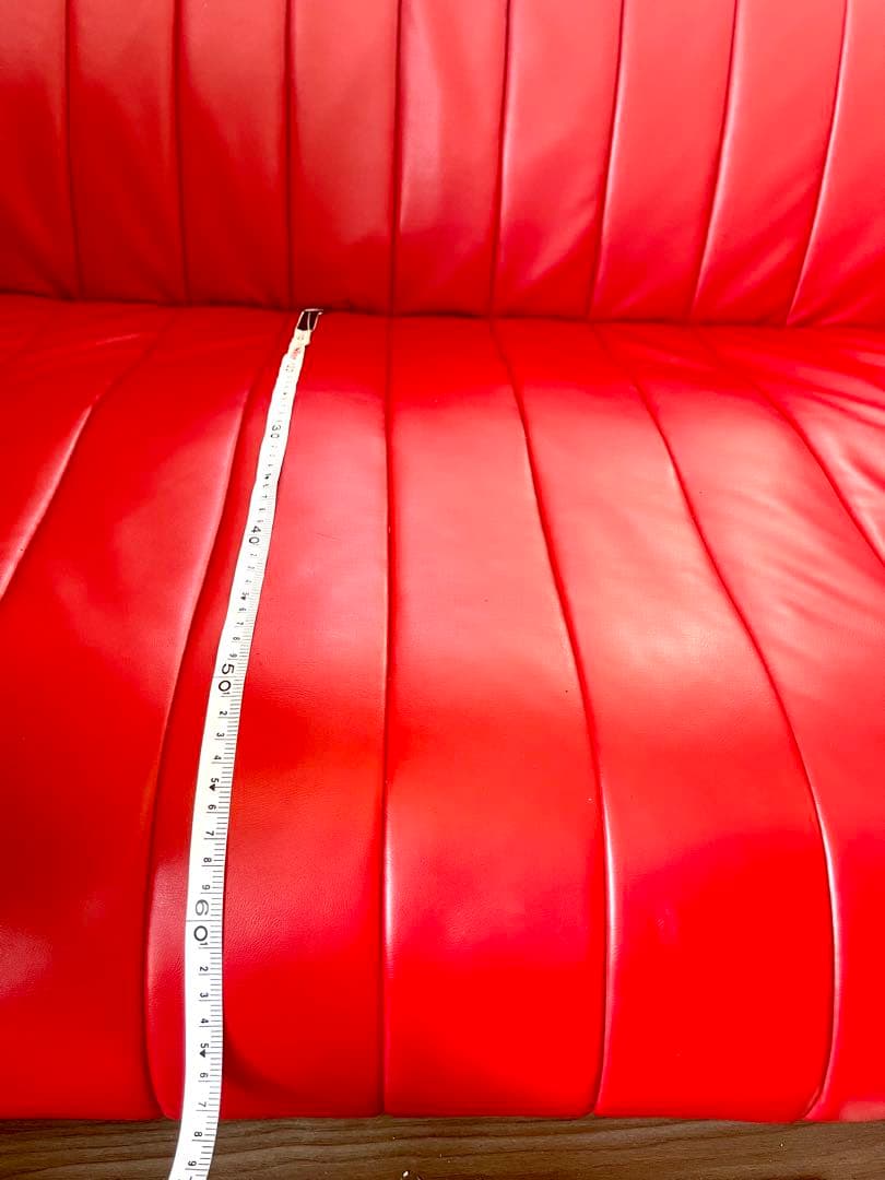 合成皮革　モダンな赤いソファベッド