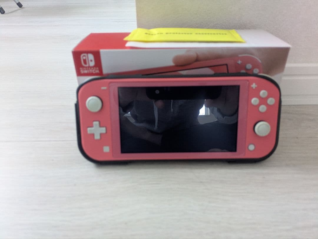 土日限定値下げ Nintendo Switch Lite ピンク 動作確認済