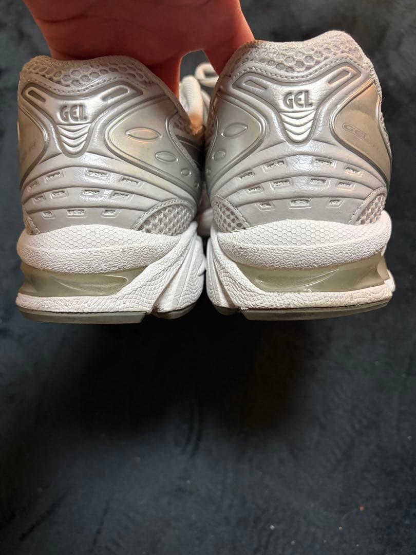 靴 ASICS GEL KAYANO14 Cloud Grey/Clay Grey