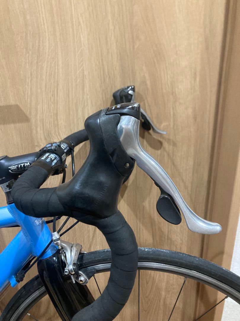 軽量　ロードバイク　SHIMANOティアグラ9速　オミノATTACK