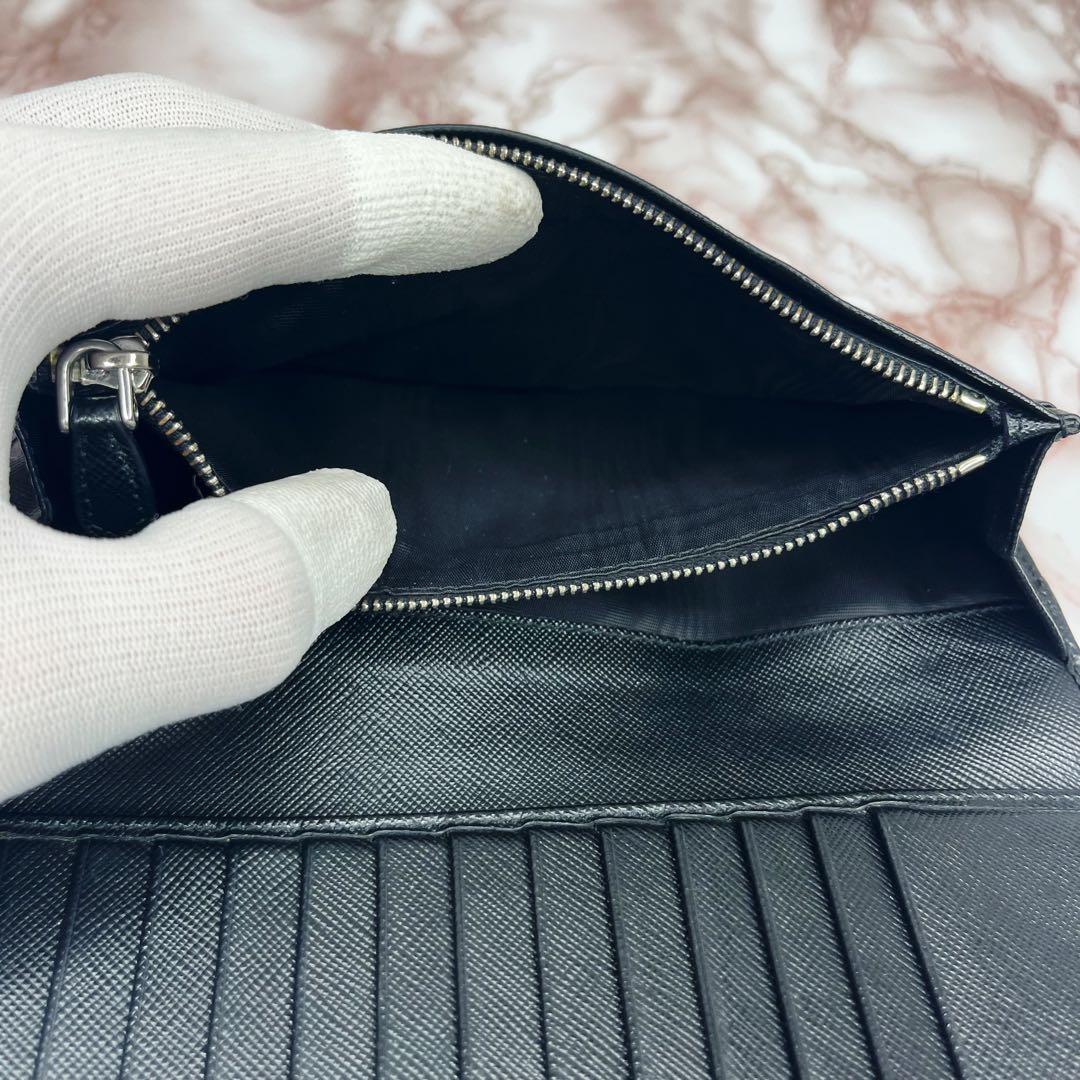 【極美品】PRADA 二つ折り財布　長財布65