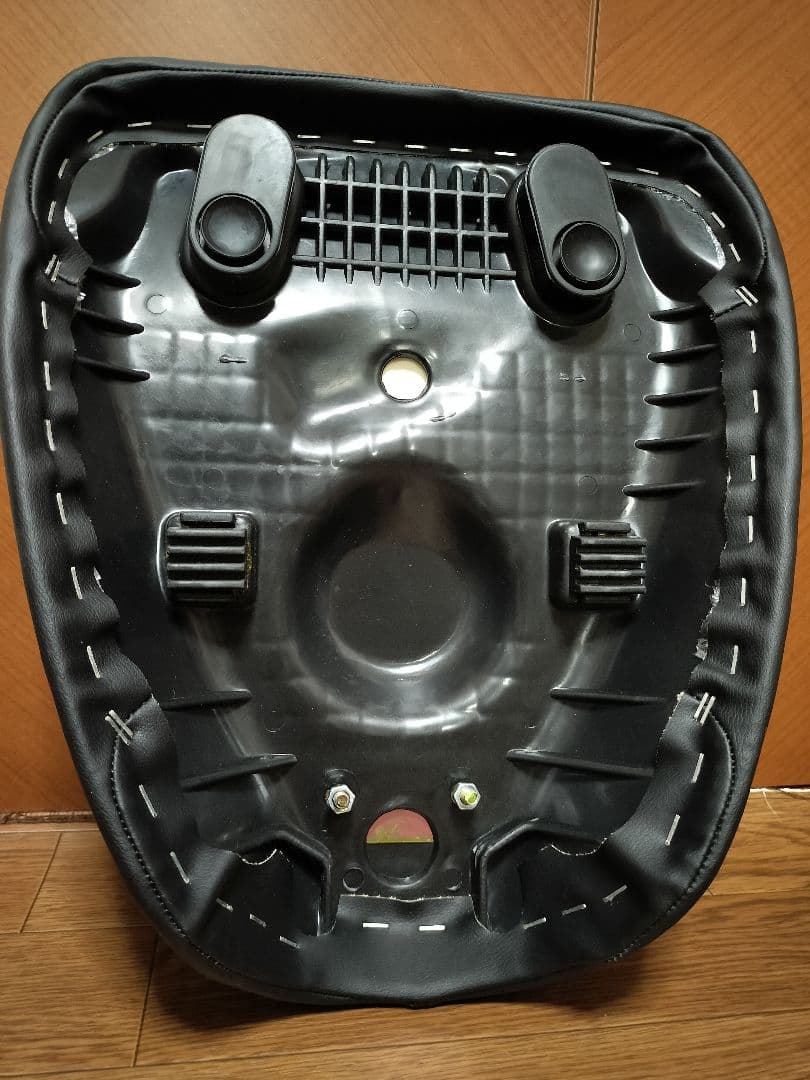 アウトスタンディングオリジナルSAS（衝撃吸収）シート「SAS-S30-BLK」