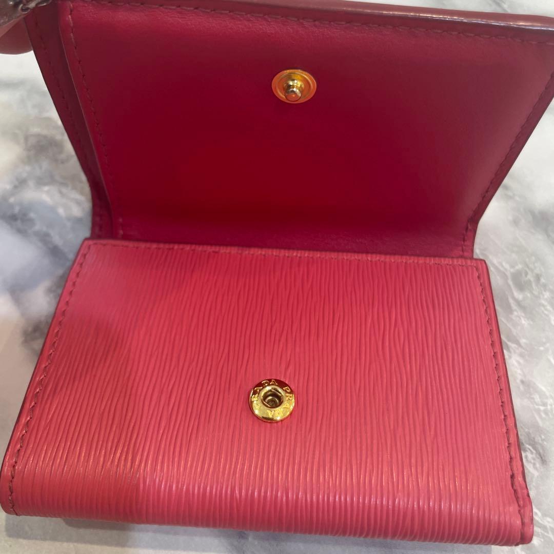 PRADA ピンク 三つ折り財布