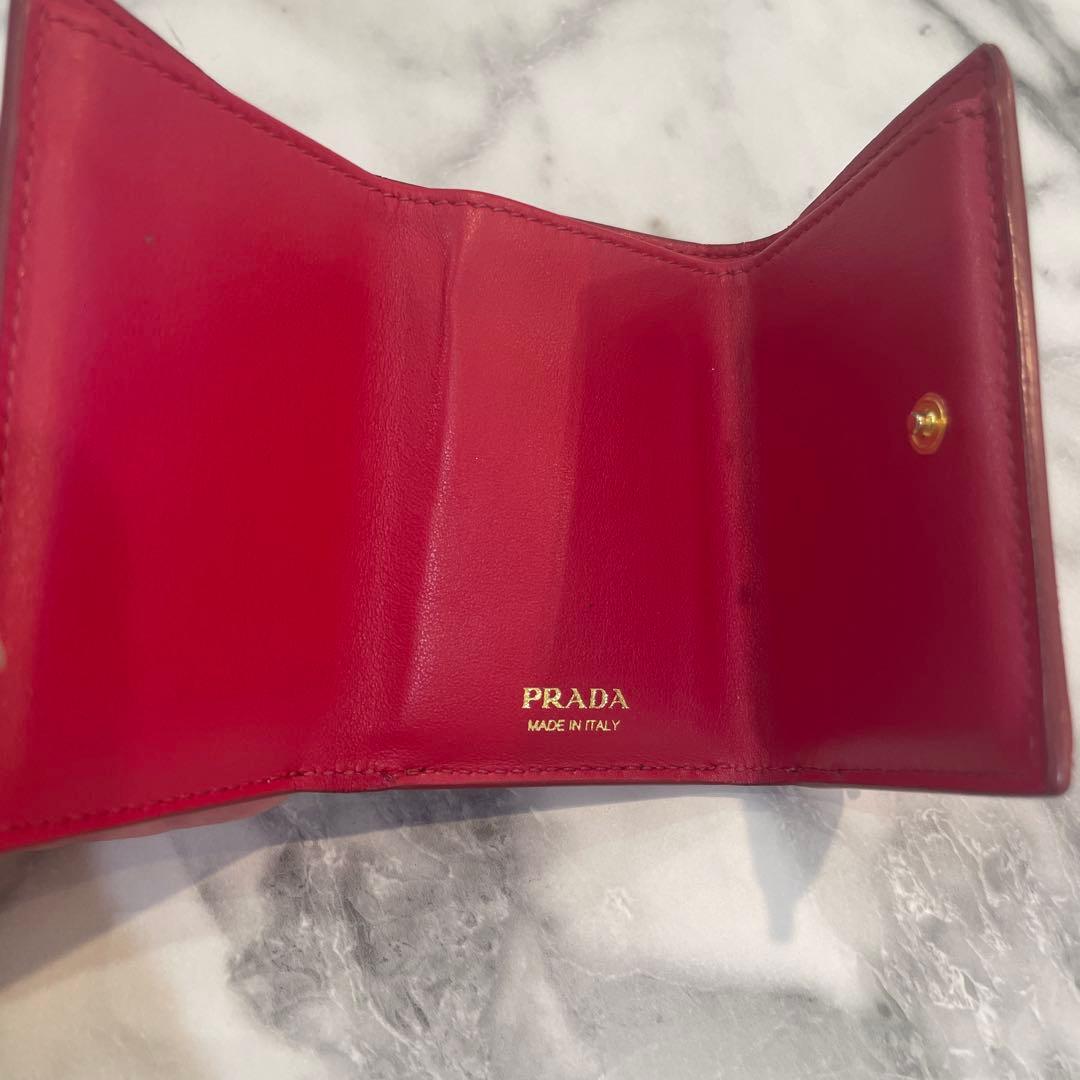 PRADA ピンク 三つ折り財布
