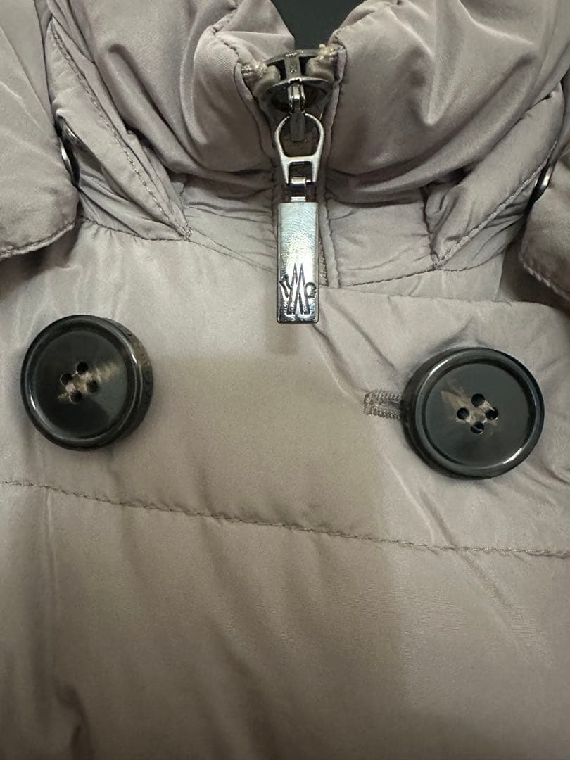 MONCLER モンクレール　ダウンジャケット フード付き　02(Mサイズ)