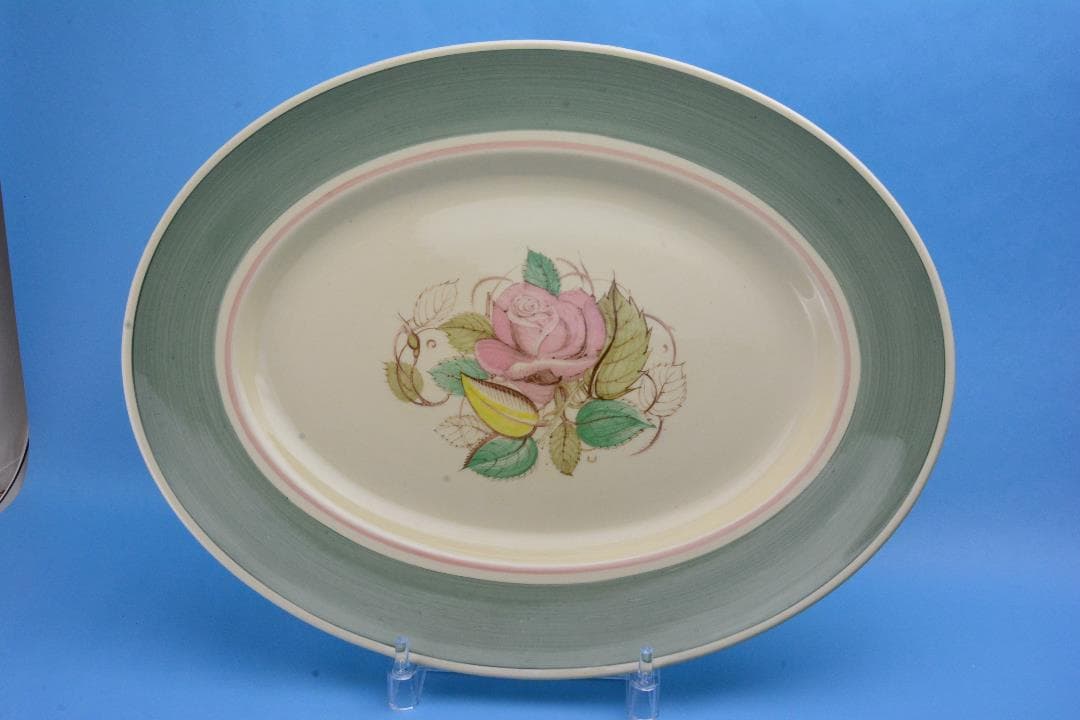 スージークーパー　パトリシア・ローズのオーバルプレート（1930年代以降）