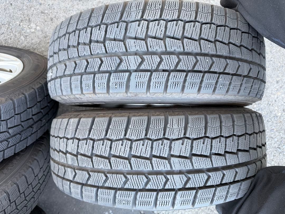 DUNLOP 195/65R15スタッドレスタイヤ 15インチ 4本セット