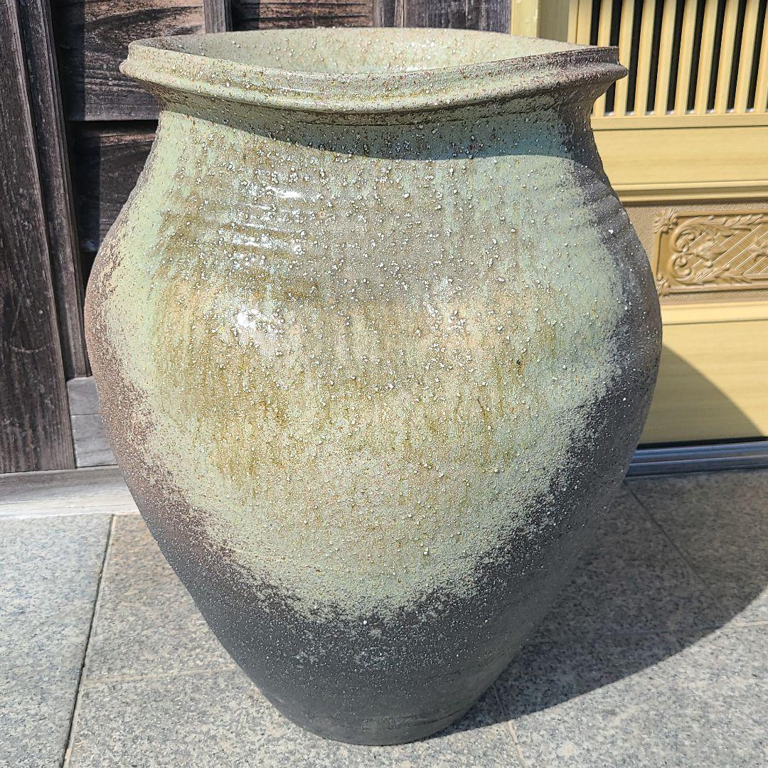 信楽焼傘立て  変形大壷  高さ４６cm