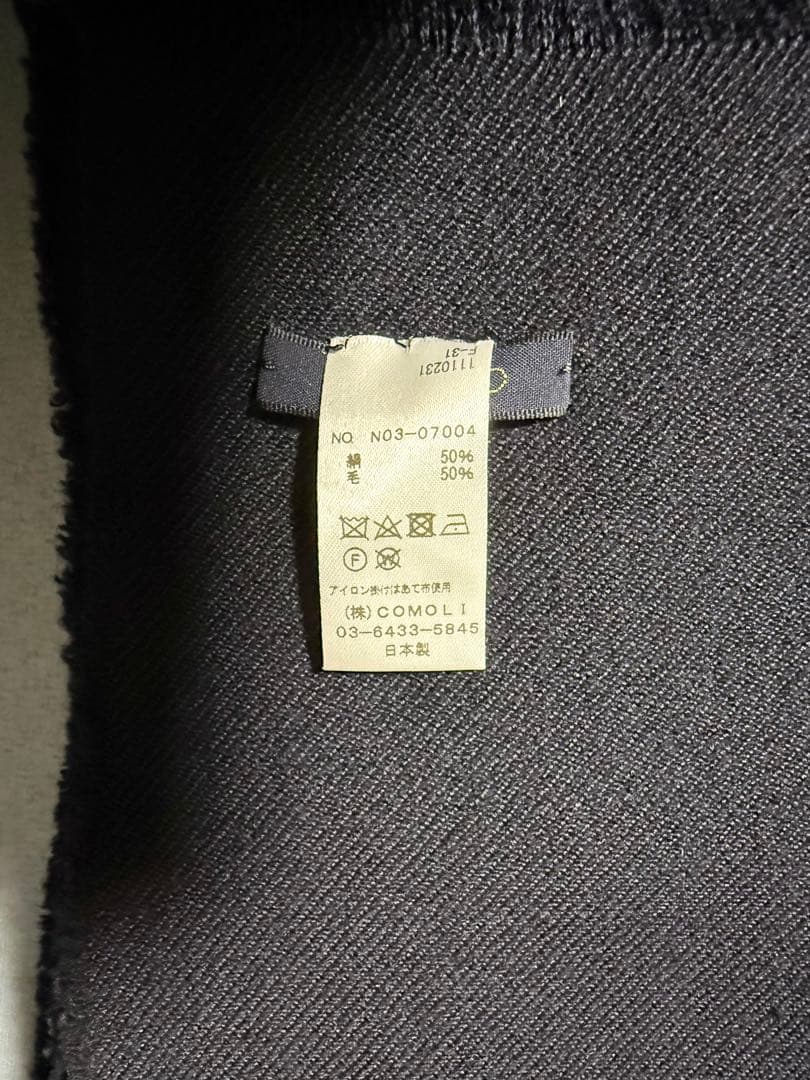 COMOLI シルクウールマフラー ネイビー