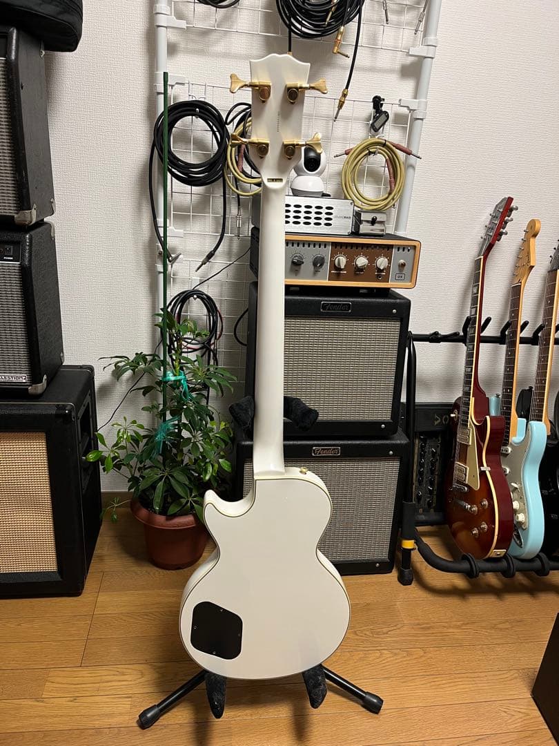 Grassroots les paul bass ホワイト