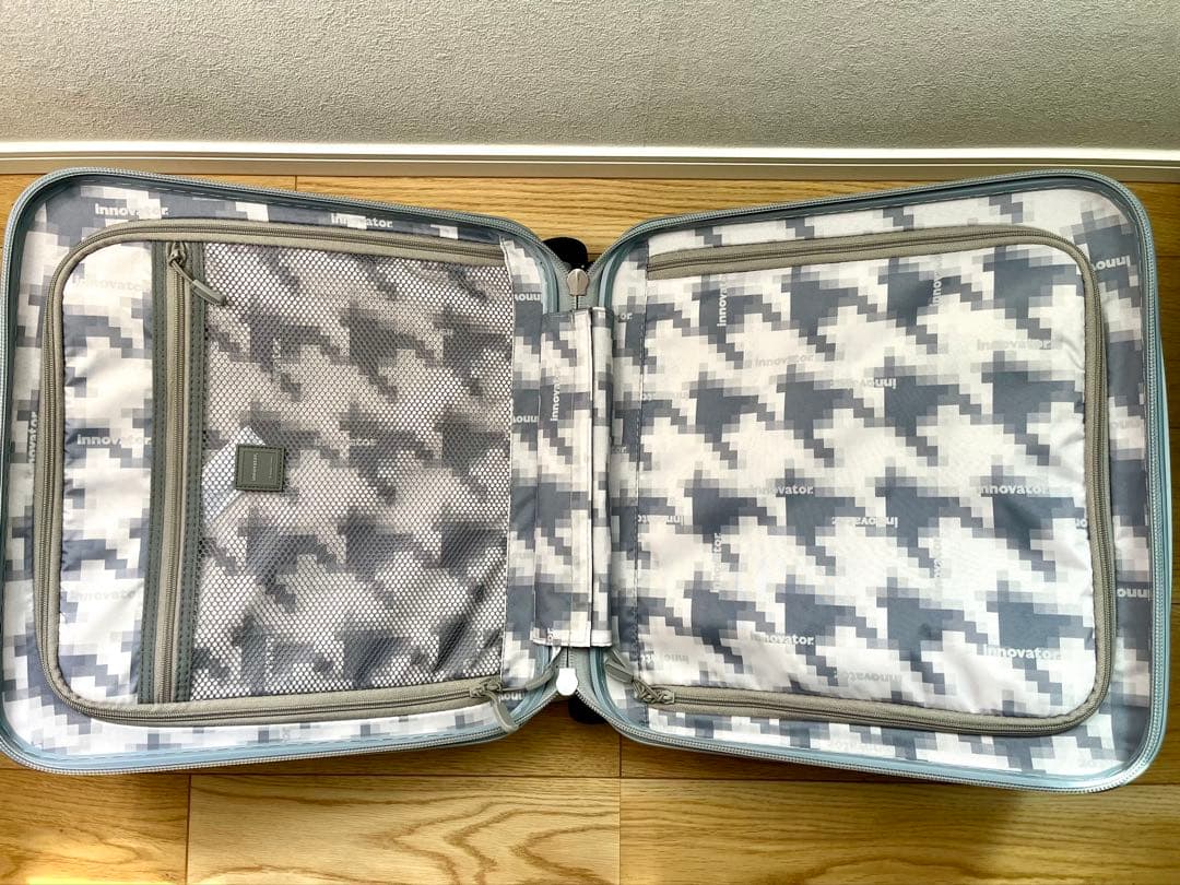 【花様】イノベーター Innovator スーツケース 33L