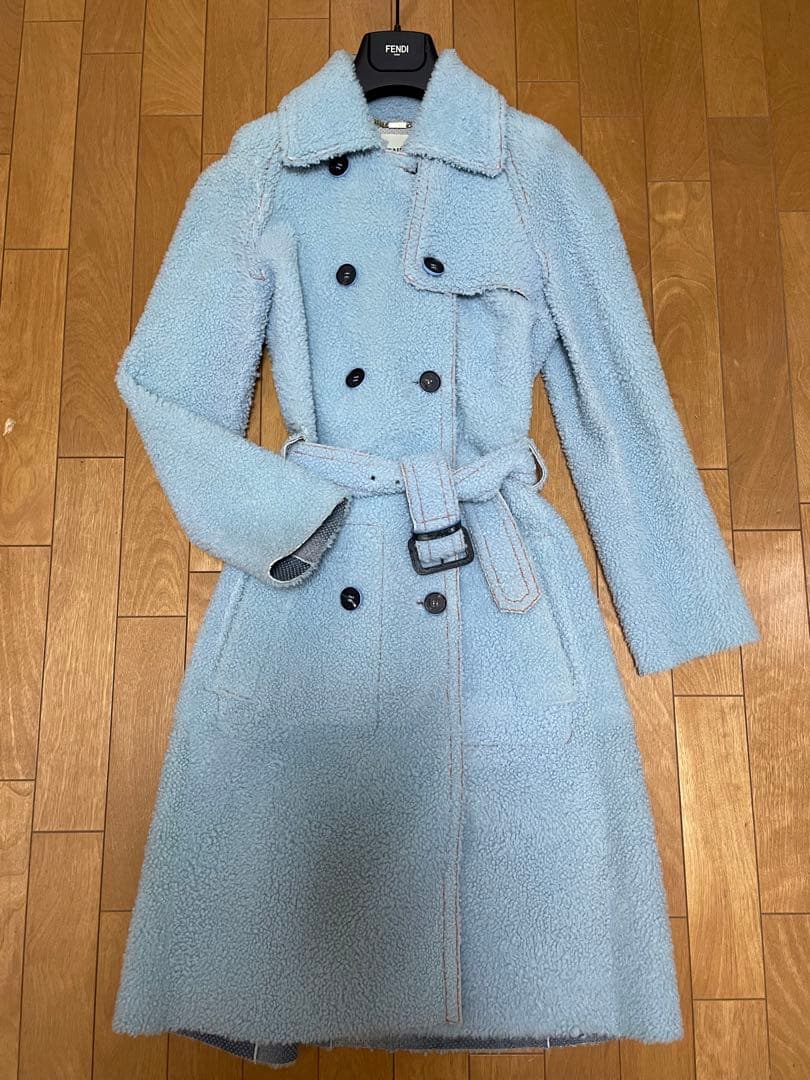 新品、未使用！フェンディムートンロングコート　きれいなブルー
