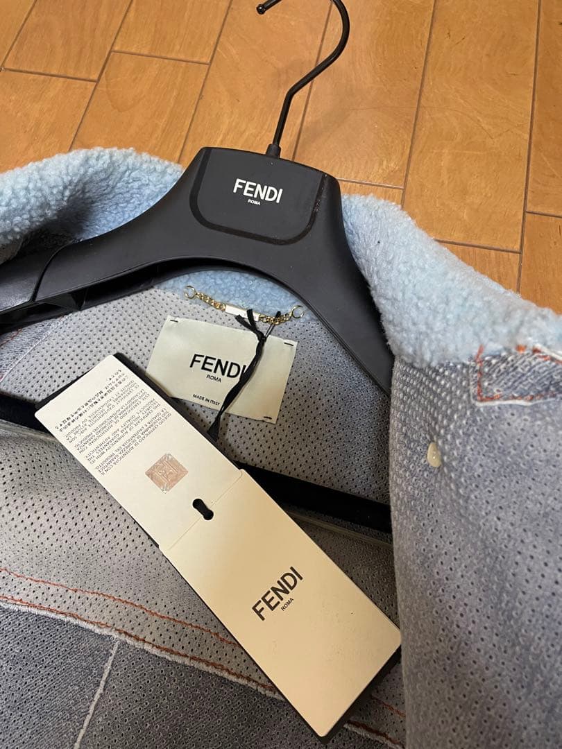 新品、未使用！フェンディムートンロングコート　きれいなブルー