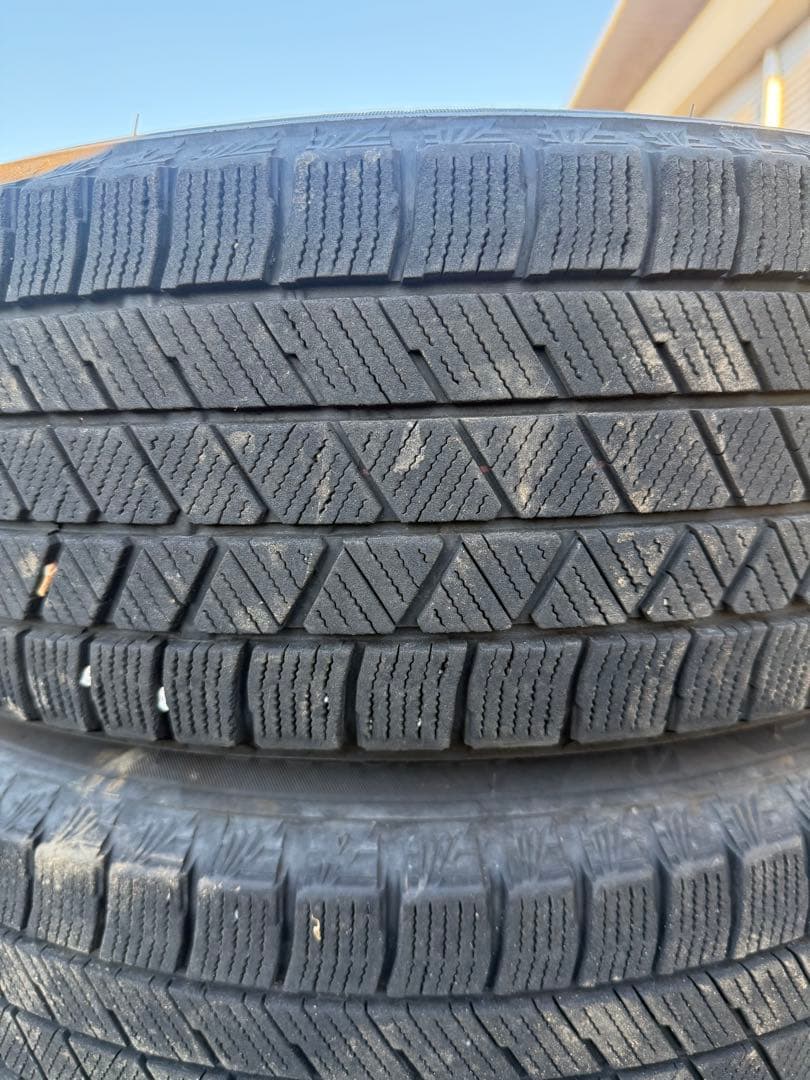 スタッドレスVRX3 175/65R15 4本　1月4日まで価格