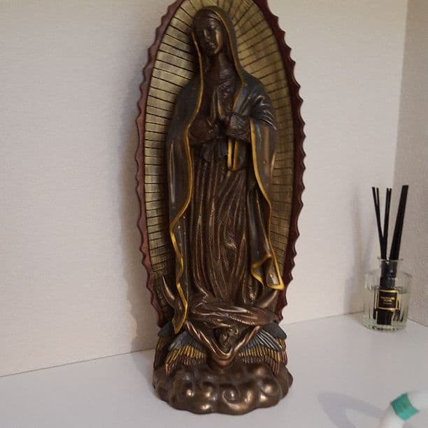 聖母マリア　ブロンズ像