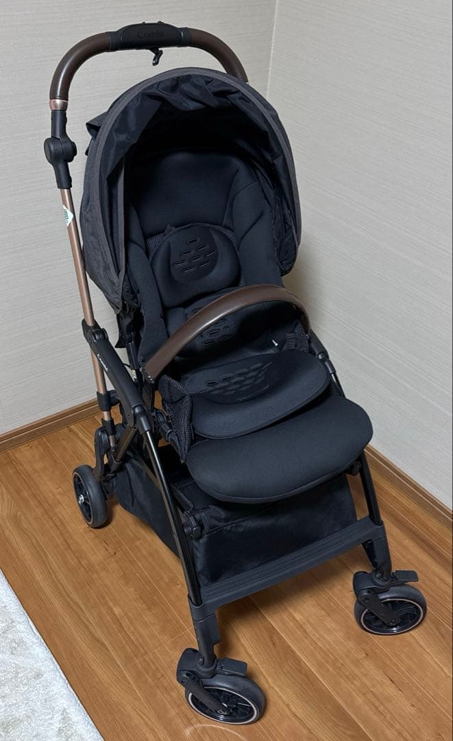 【ベビーザらス限定】ミニモプラス ベビーカー ペールブラック　ホワイトレーベル