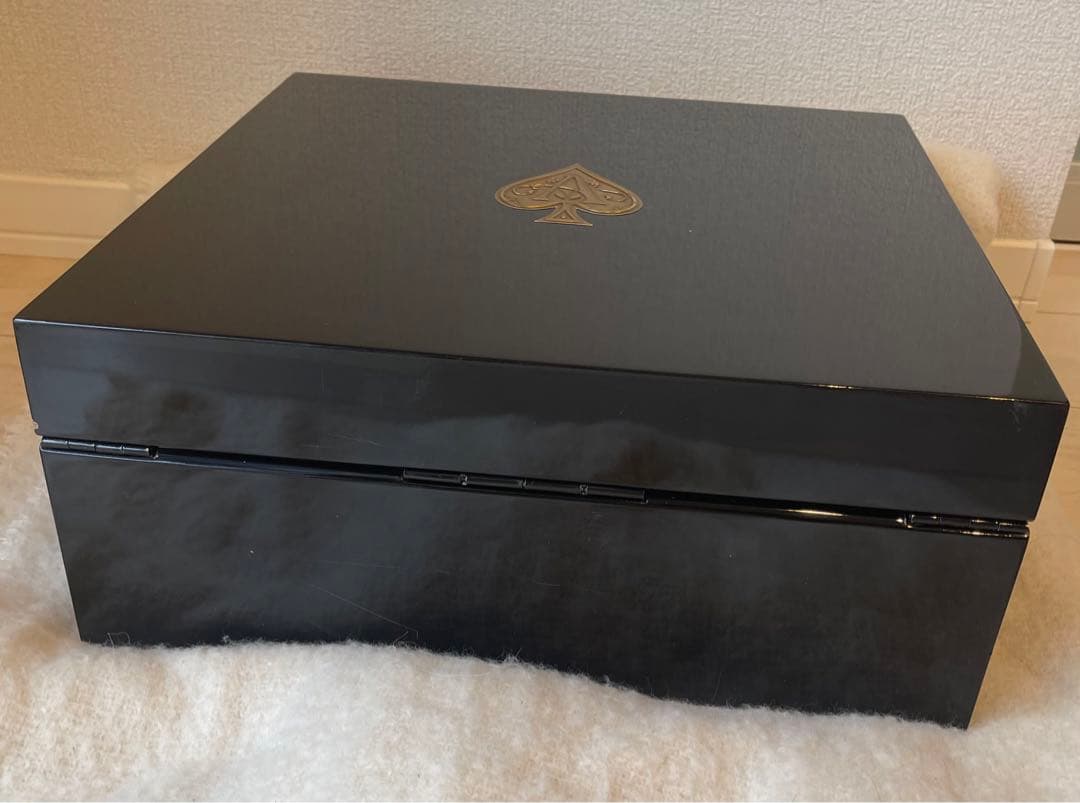 超希少！アルマンドトリロジー空瓶専用ボックス