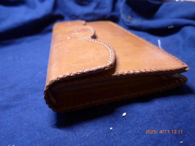 貴重、文化勲章受章の皮革工芸家　大久保婦久子の和服用のバッグ　個展に出品したもの