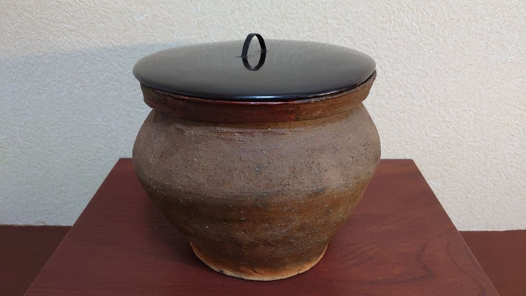 越前焼　茶道具　アンティーク陶器　水指　小壺　飾壺　漆器蓋　鎌倉　金沢茶会　１客