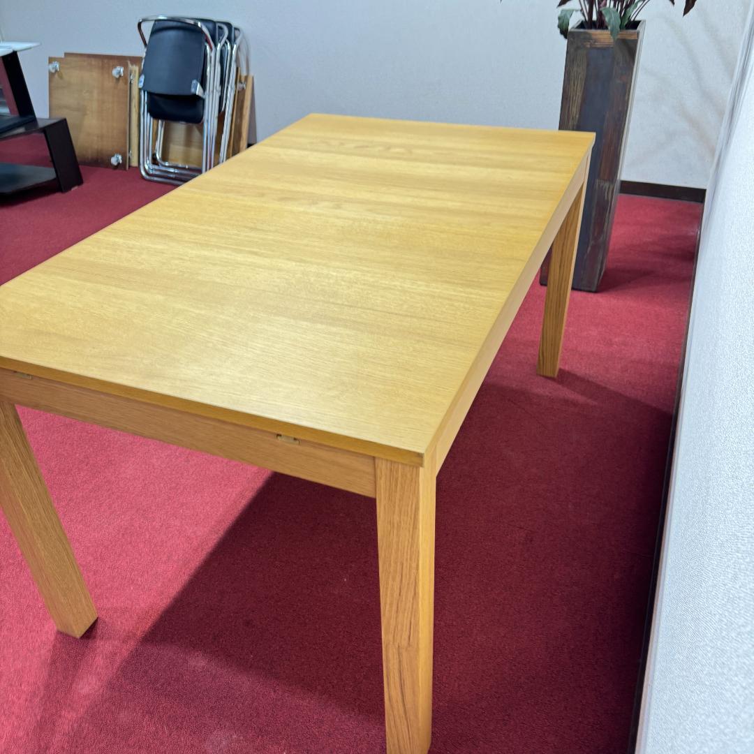 東京23区送料無料　マンション展示場未使用品　IKEAダイニングテーブル