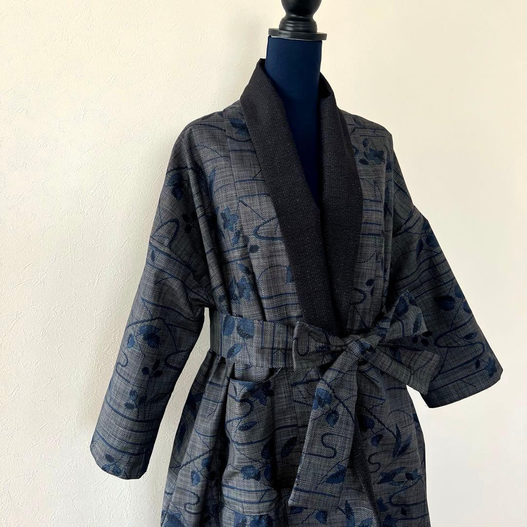 ✴︎本場大島紬✳︎✴︎ローブコート✴︎正絹✴︎着物リメイク＊リバーシブル＊