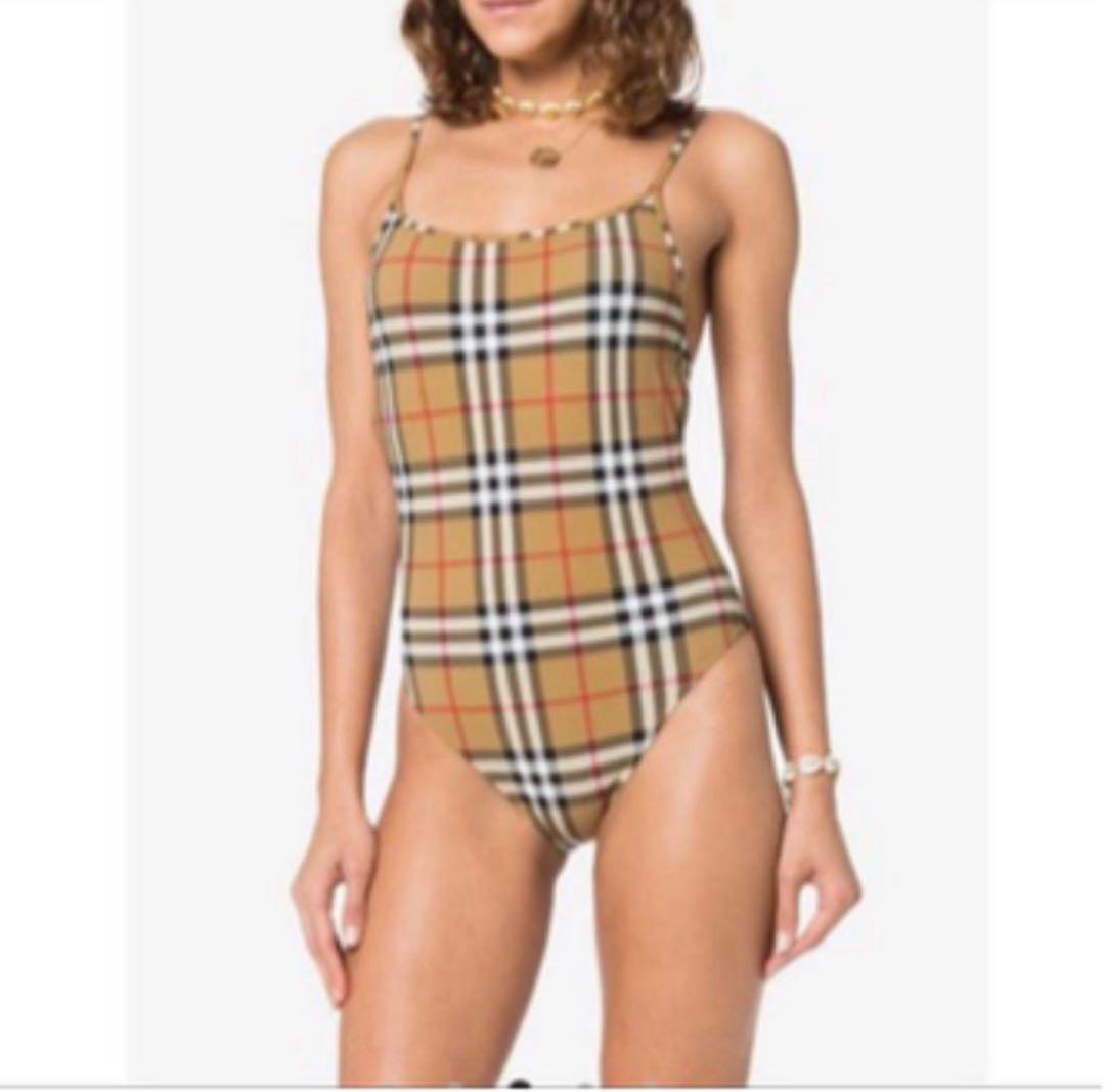 Burberry 水着