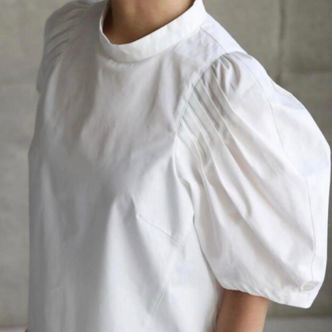 SHE tokyo パフスリーブブラウス　vera 新品未使用タグ付き　白