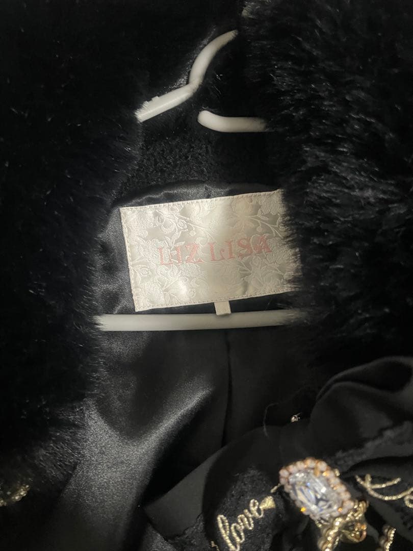 リズリサ ビジューリボンミニ丈Aラインコート ブラック