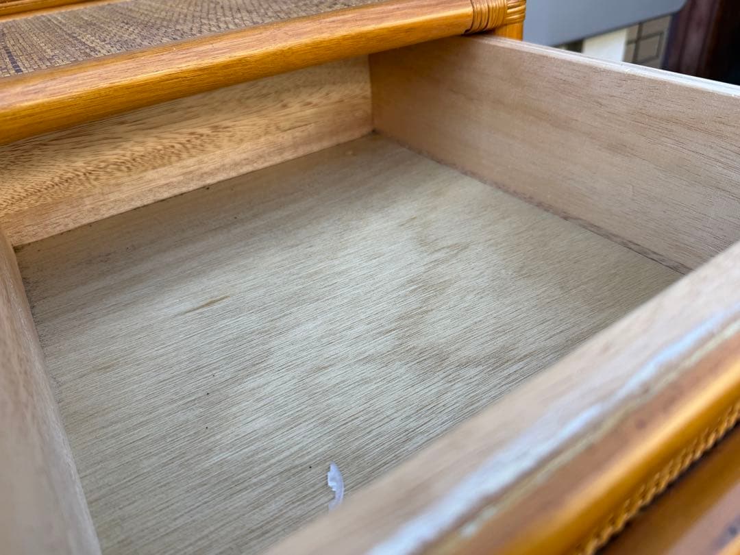 【送料込み】ラタン　チェスト　洋服箪笥　籐