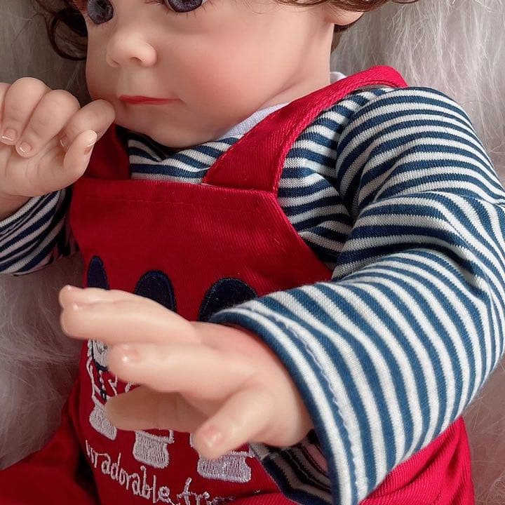 リボーンドール 口をすぼめた赤ちゃん