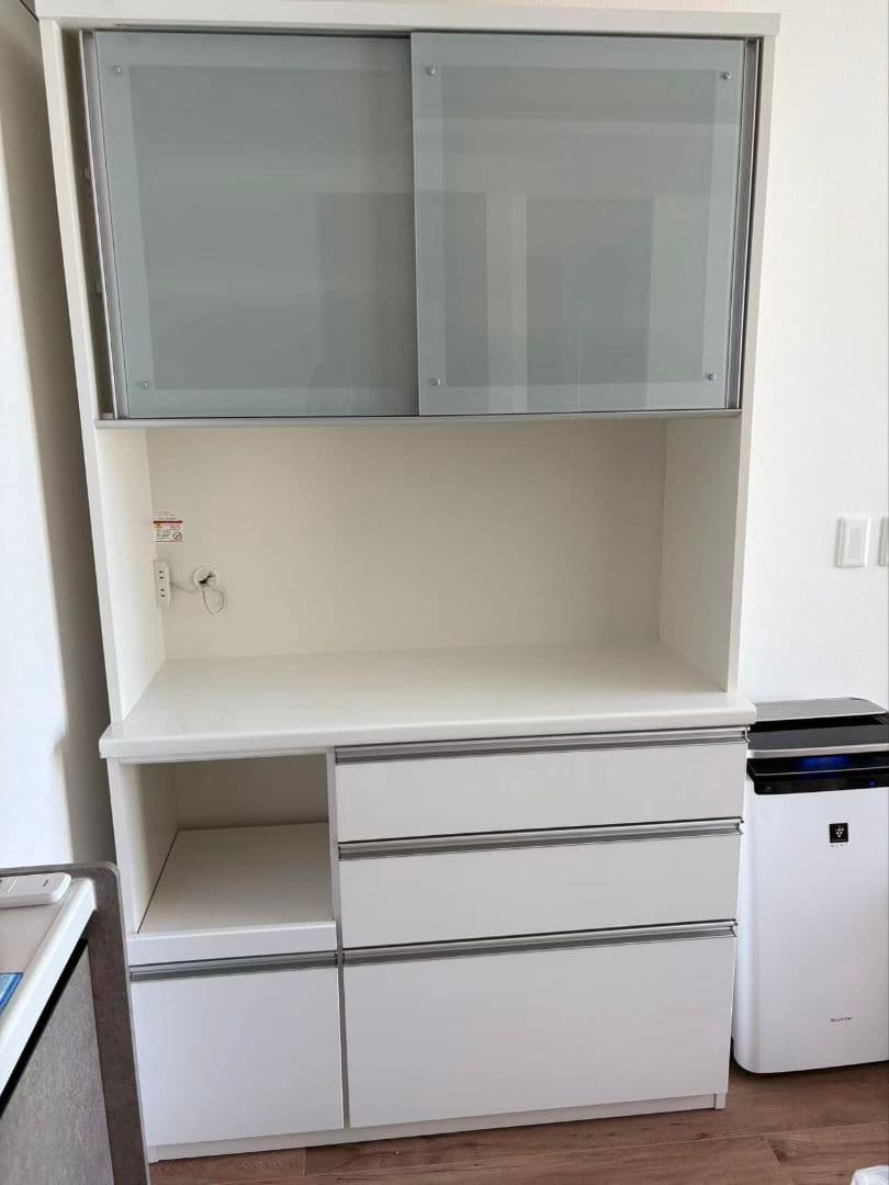 ホワイト 食器棚 ガラス扉 3段棚