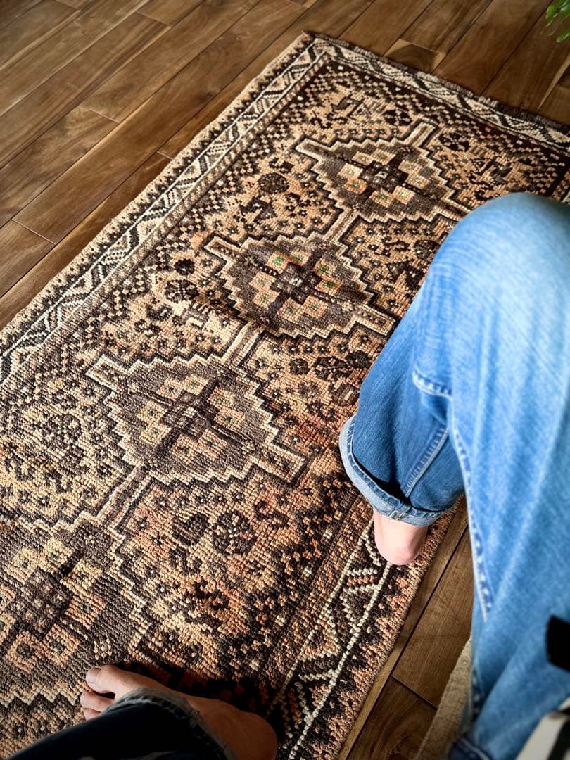 トライバルラグ　ヴィンテージラグ　カシュガイ族　シラーズ　ペルシャ絨毯　ランナー