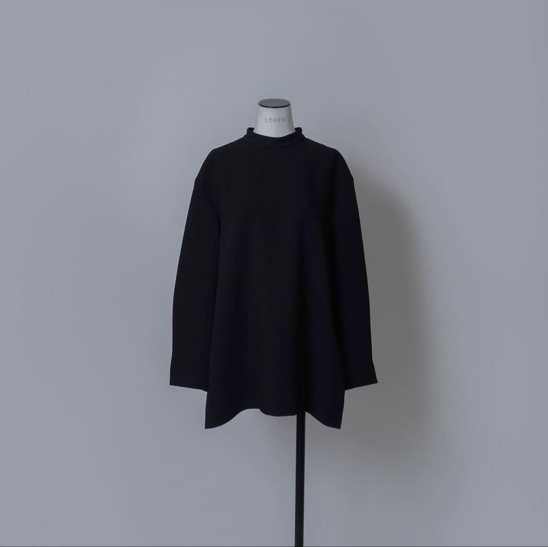LOHEN バックオープンブラウス　ブラック