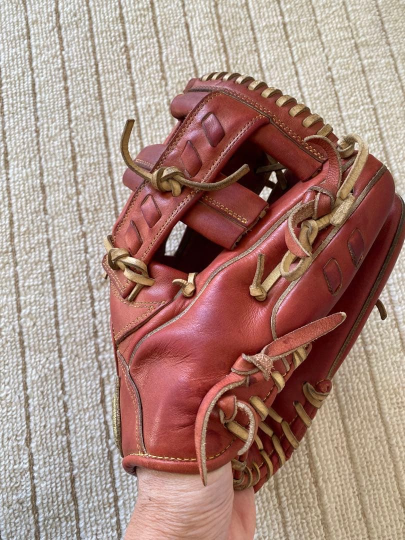 Wilson 硬式グラブ　内野手用　小指２本入れ