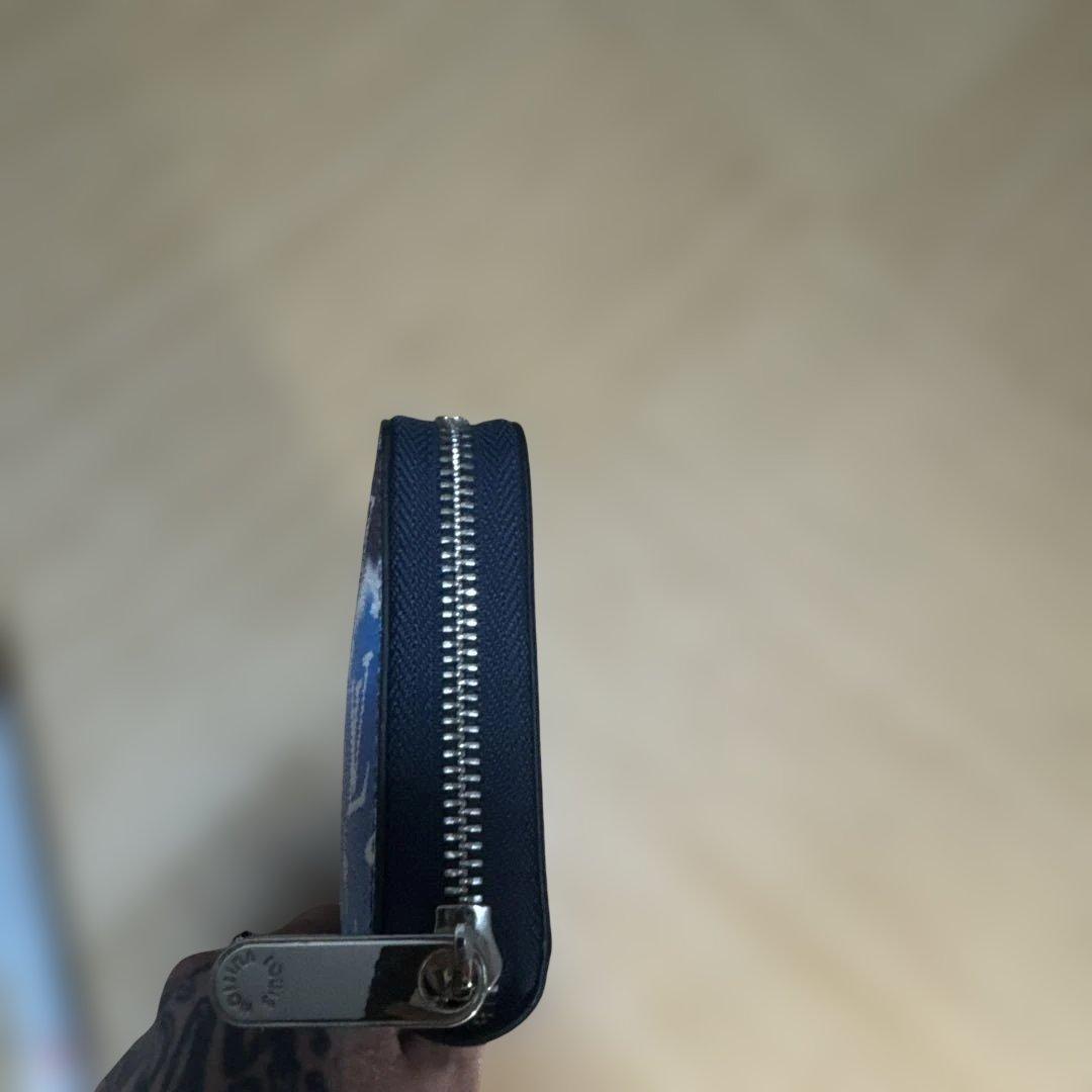 Louis Vuitton LVエスカル　ロゴ財布