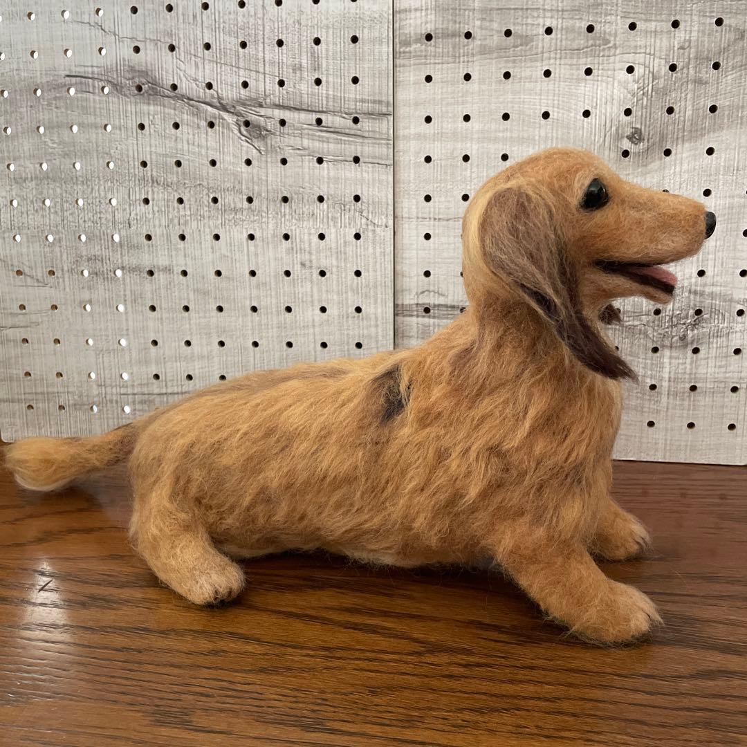 羊毛フェルト　ミニチュアダックス　おすわりBIGサイズ