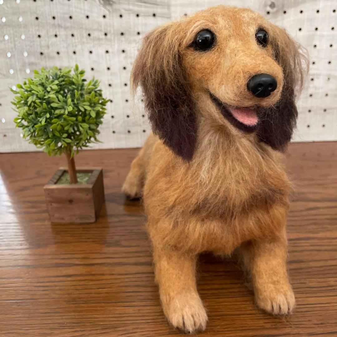 羊毛フェルト　ミニチュアダックス　おすわりBIGサイズ